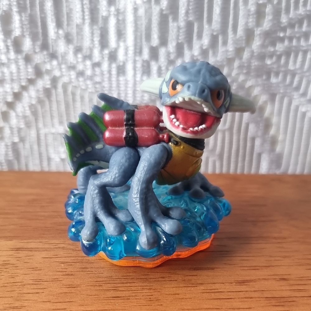 Zap - Skylanders Giants - Figure # 84512888 - Activision 2012